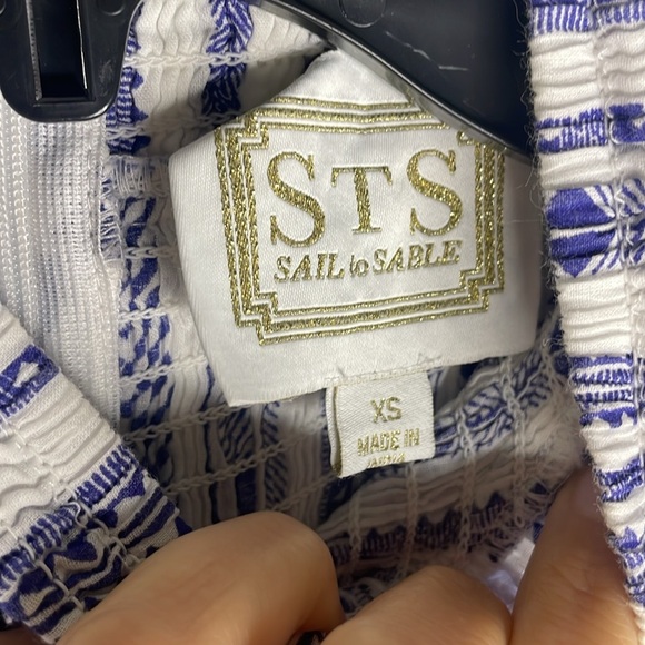 Sail to Sable Ruffle Top - Picture 6 of 8